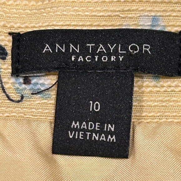 Ann Taylor floral skirt EUC,‎ size 10. - Picture 3 of 5